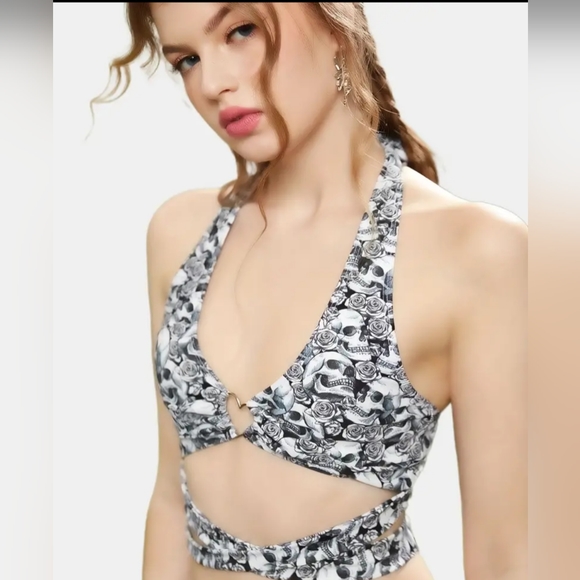 Skull bikini and or halter top - Picture 4 of 5